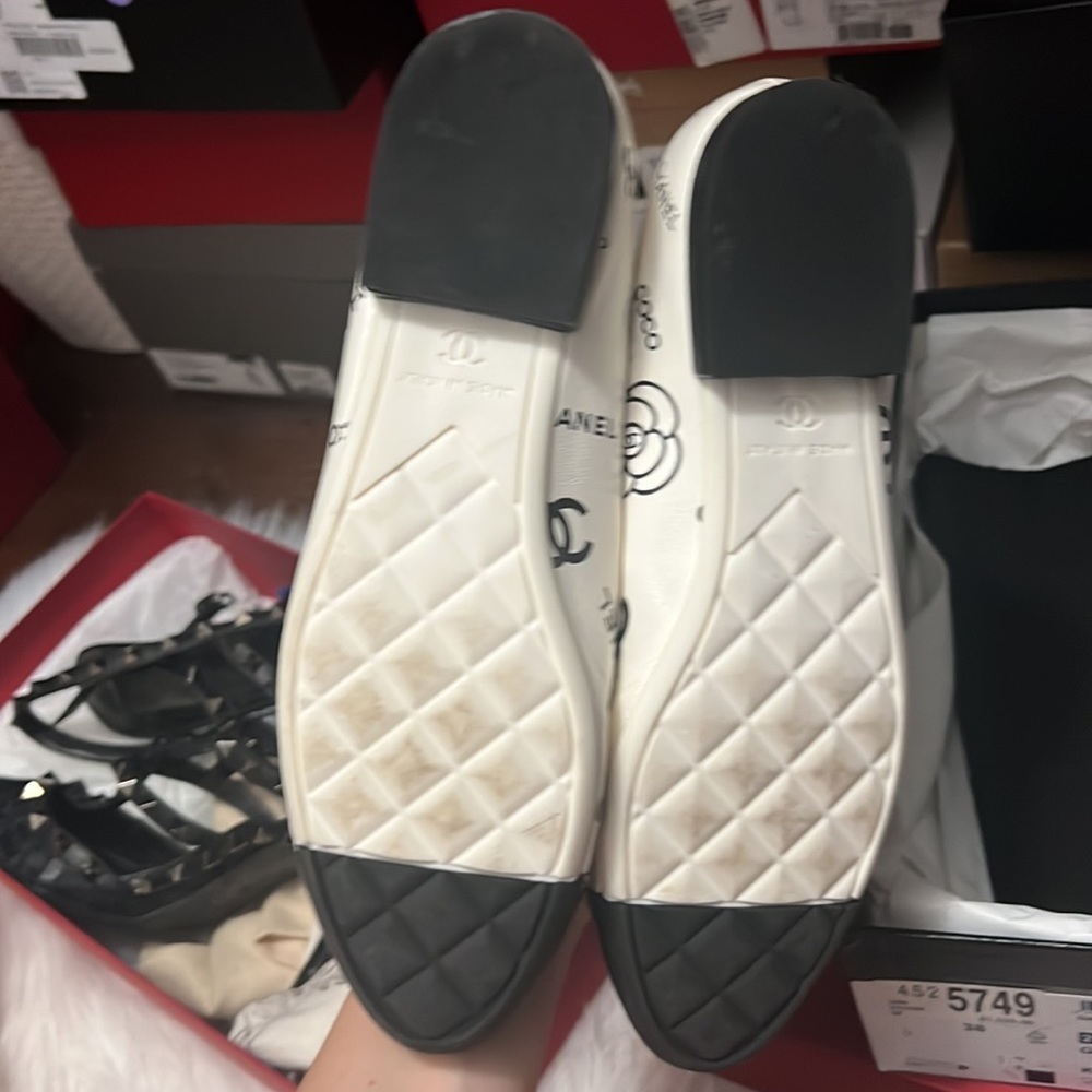 Chanel Black Cc logo lambskin - Picture 3 of 5